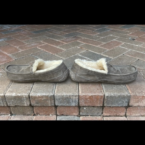 UGG grey suede Ascot loafers - Picture 5 of 11